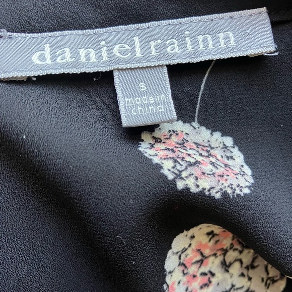 Daniel Rainn Black Floral Chiffon Blouse Top Size Small - Picture 7 of 7